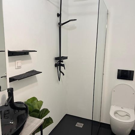 Utcara Nyilo Apartman Vác Eksteriør bilde